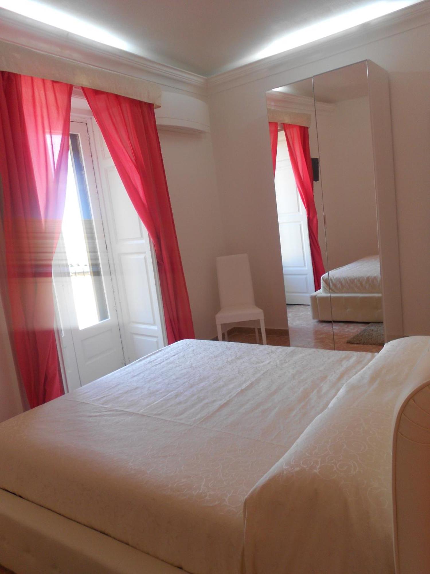 Gualtiero Camere & Suite Caltagirone Bilik gambar