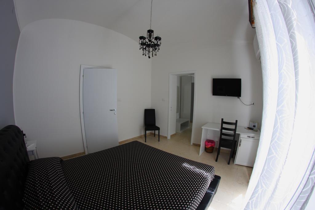 Gualtiero Camere & Suite Caltagirone Luaran gambar