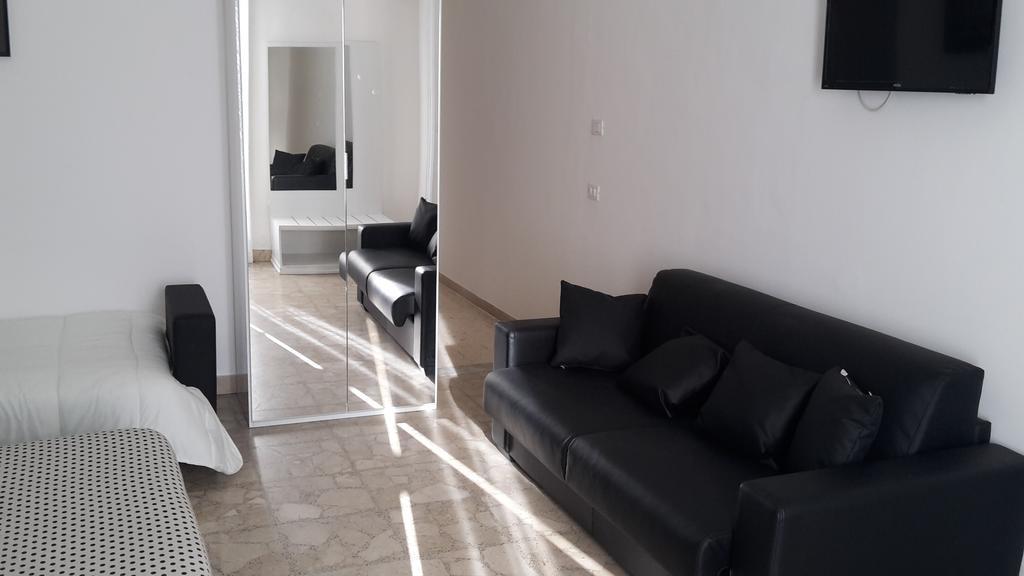 Gualtiero Camere & Suite Caltagirone Luaran gambar