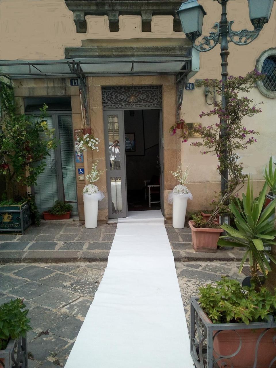 Gualtiero Camere & Suite Caltagirone Luaran gambar