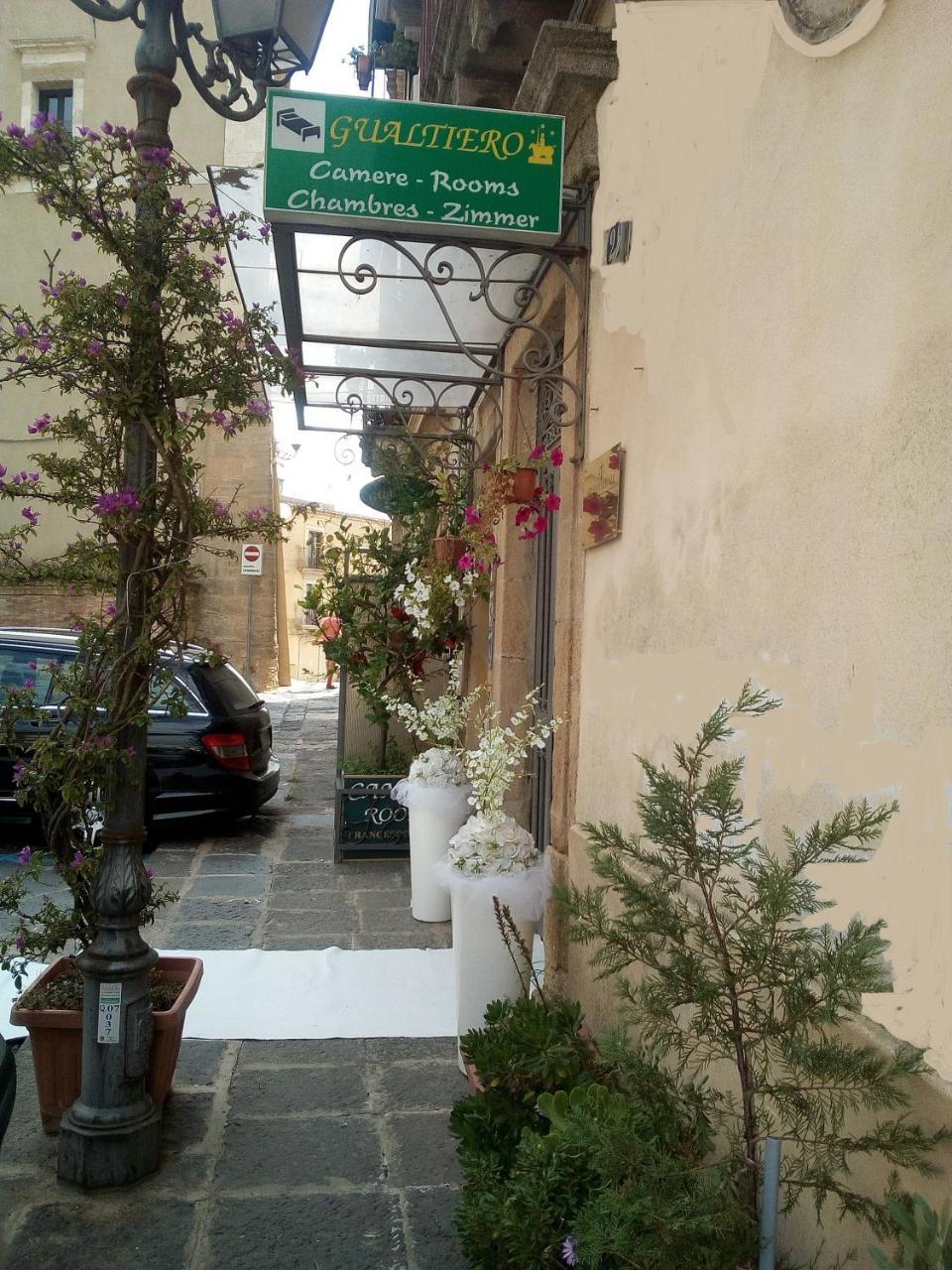 Gualtiero Camere & Suite Caltagirone Luaran gambar